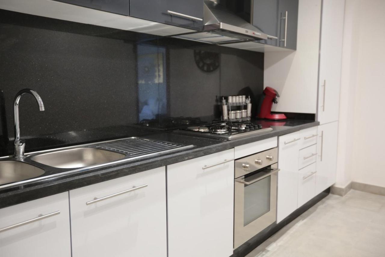 Appartement Riad White Golden Marakeş Dış mekan fotoğraf