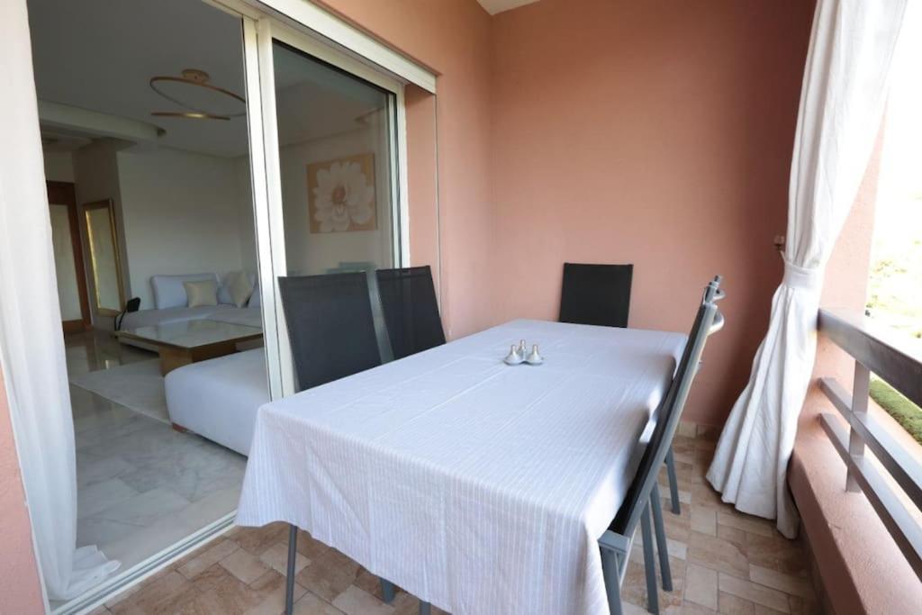 Appartement Riad White Golden Marakeş Dış mekan fotoğraf