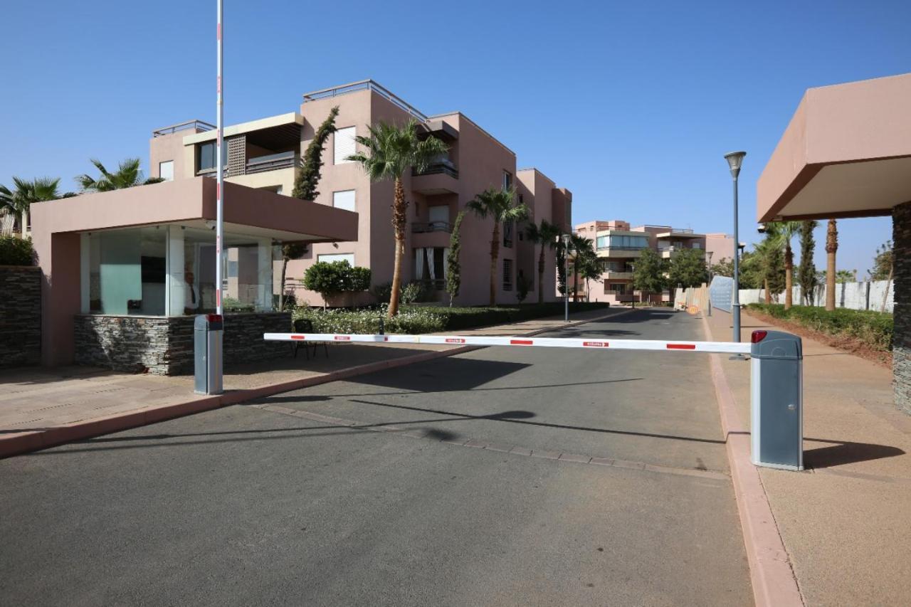 Appartement Riad White Golden Marakeş Dış mekan fotoğraf
