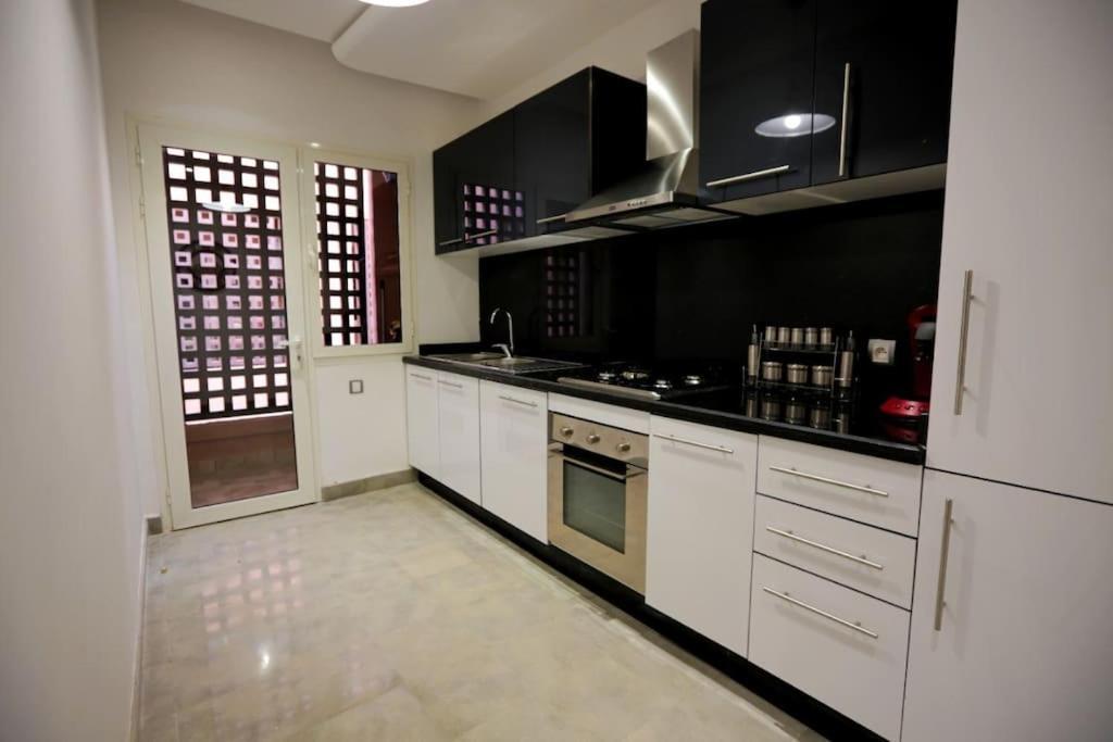 Appartement Riad White Golden Marakeş Dış mekan fotoğraf